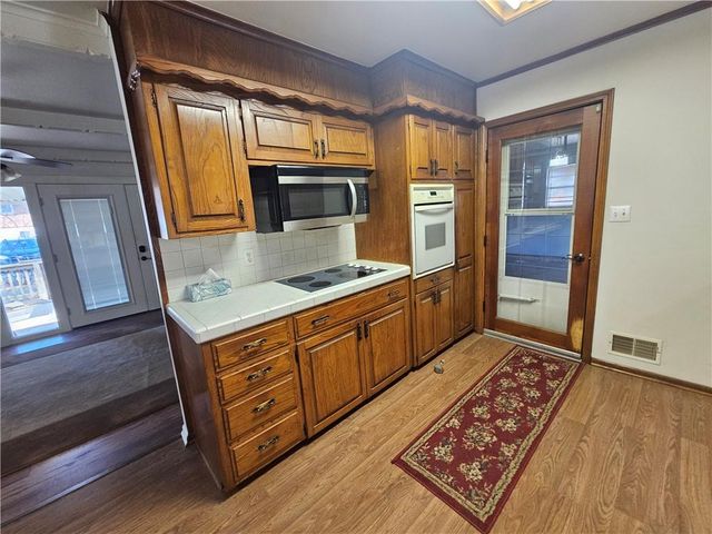 7308 Cedar Avenue, Raytown, MO 64133