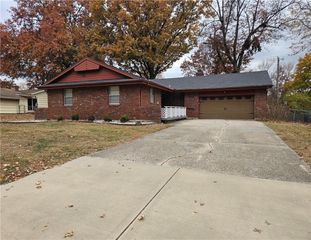 7308 Cedar Avenue, Raytown, MO 64133