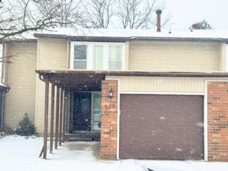 527 Oakbrook Circle, Flushing, MI 48433