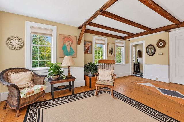 9 River Road, West Newbury, MA 01985