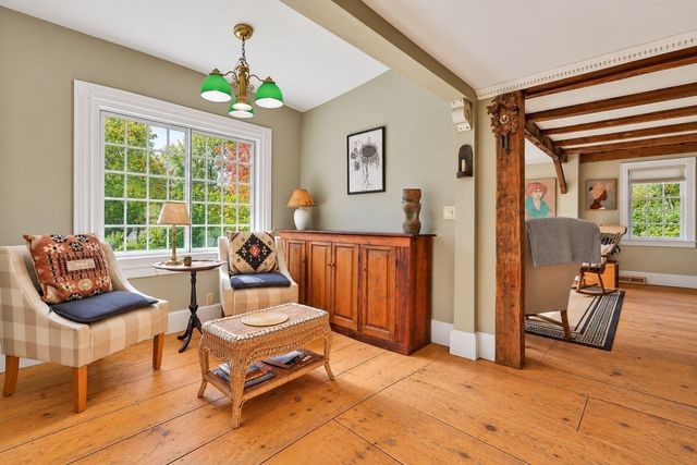 9 River Road, West Newbury, MA 01985