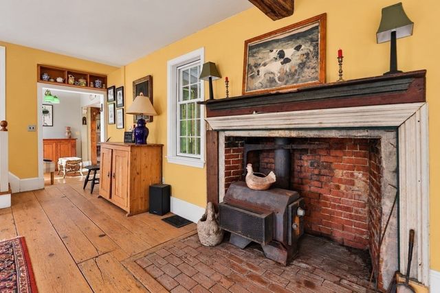 9 River Road, West Newbury, MA 01985