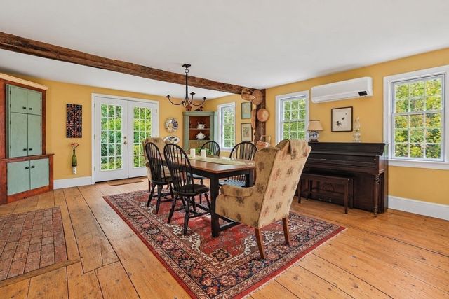 9 River Road, West Newbury, MA 01985
