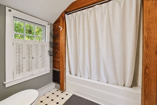 9 River Road, West Newbury, MA 01985