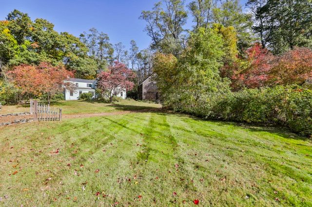9 River Road, West Newbury, MA 01985