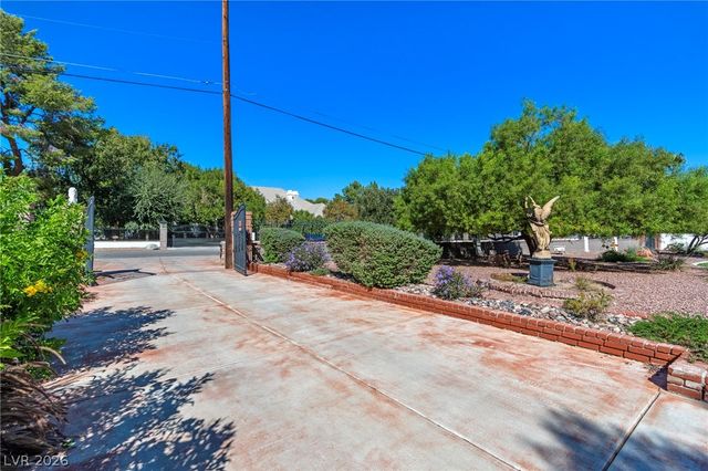 3585 Tobias Lane, Las Vegas, NV 89120