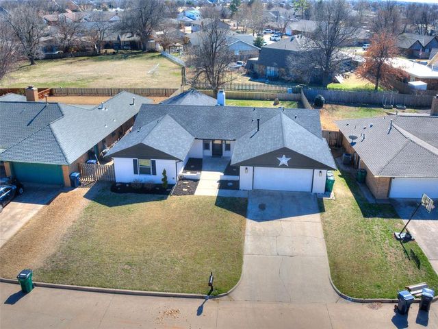 11500 Carriage Drive, Yukon, OK 73099