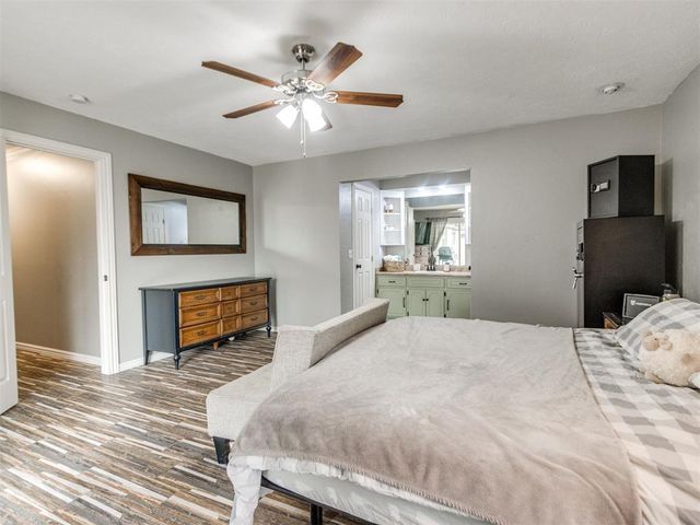11500 Carriage Drive, Yukon, OK 73099