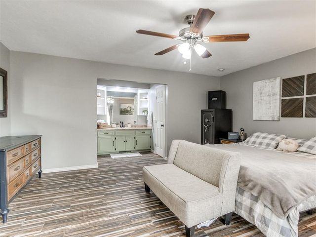 11500 Carriage Drive, Yukon, OK 73099