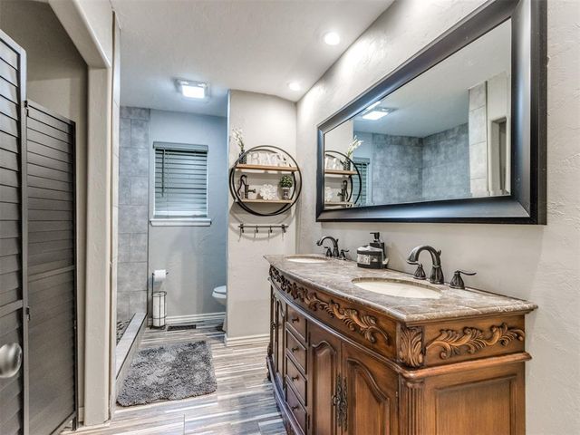 11500 Carriage Drive, Yukon, OK 73099