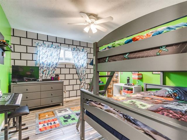 11500 Carriage Drive, Yukon, OK 73099