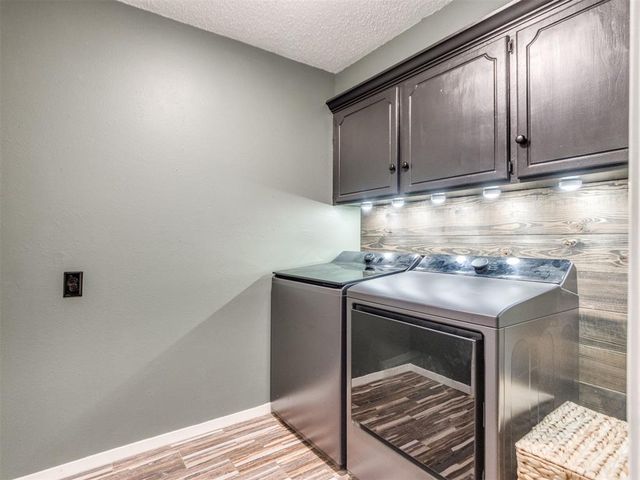 11500 Carriage Drive, Yukon, OK 73099