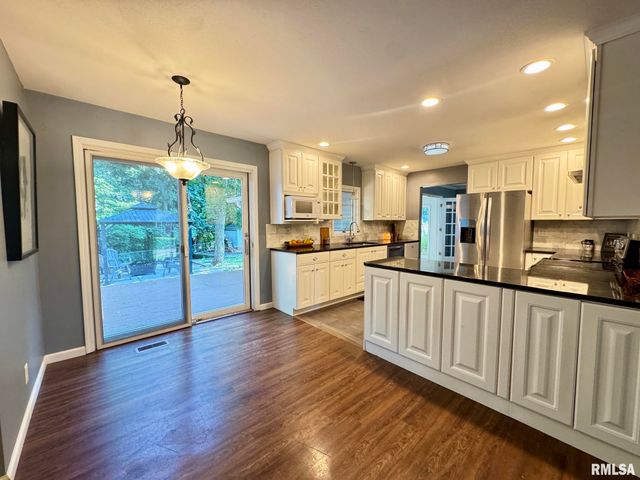 1603 W GRANDRIDGE Drive, Dunlap, IL 61525