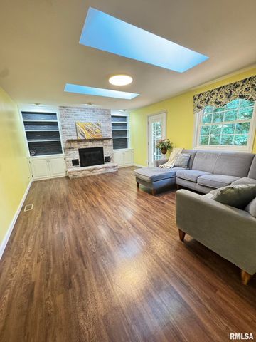 1603 W GRANDRIDGE Drive, Dunlap, IL 61525