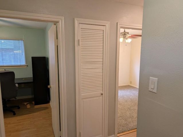 9830 Thistle Trail Drive, Houston, TX 77070