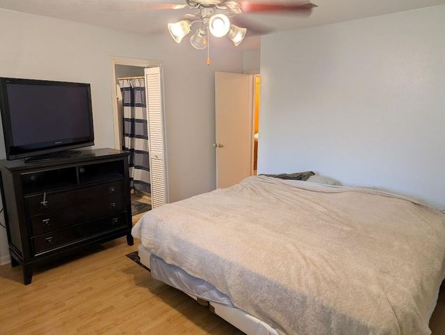 9830 Thistle Trail Drive, Houston, TX 77070