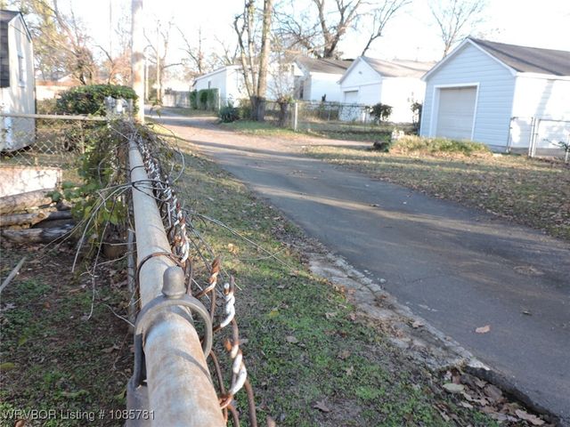 2214 S U Street, Fort Smith, AR 72901