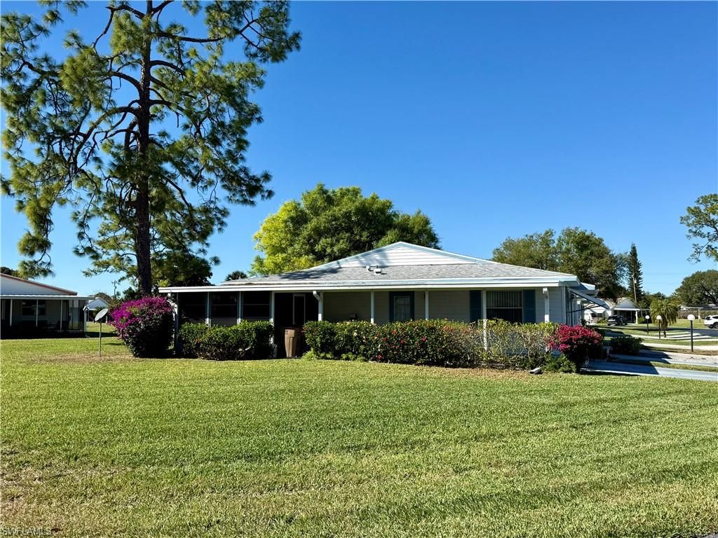 7 Desert Candle CIR, LEHIGH ACRES, FL 33936 — photo 2