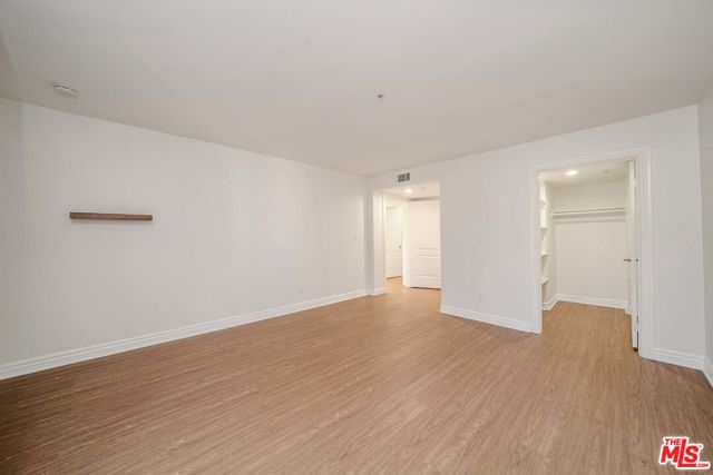 2311 Schader Drive 101, Santa Monica, CA 90404