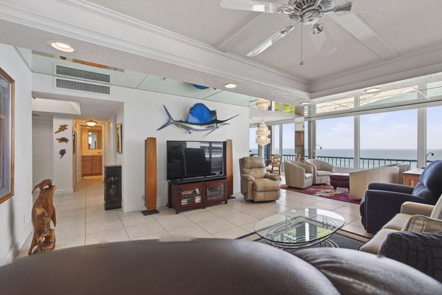 5550 N Ocean Drive 12-A, Singer Island, FL 33404