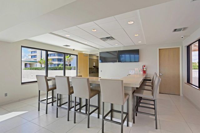 5550 N Ocean Drive 12-A, Singer Island, FL 33404