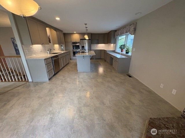 2540 Forest Ridge Drive SE, Auburn, WA 98002