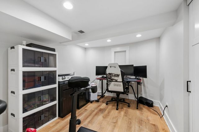 5150 N Moody Avenue, Chicago, IL 60630