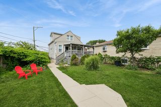 5150 N Moody Avenue, Chicago, IL 60630