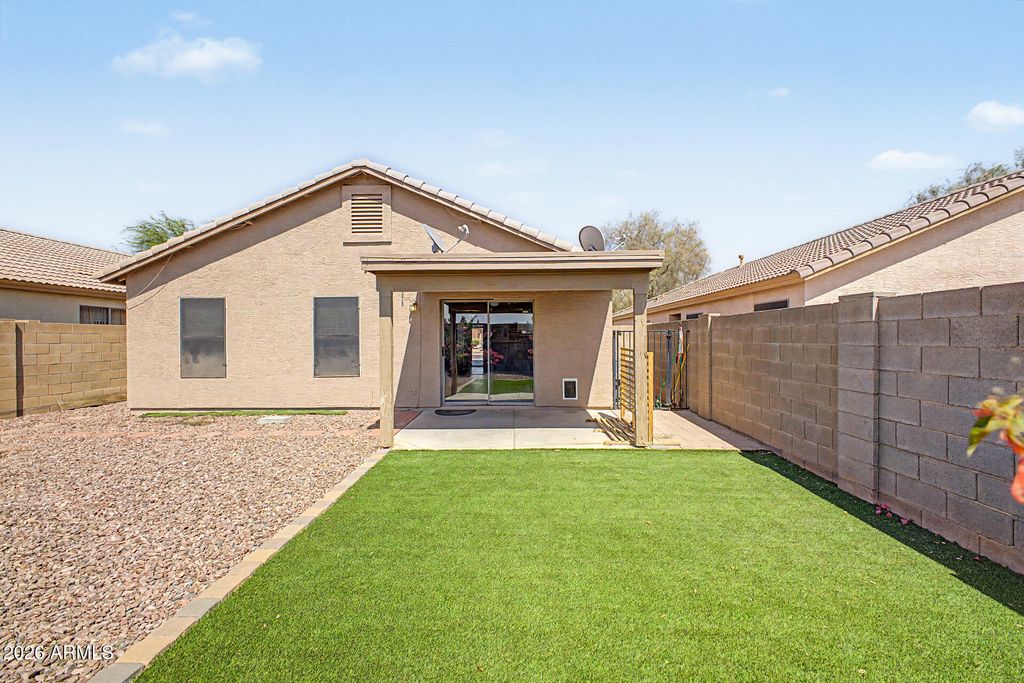 Image 2 of property listing at 16722 N 114TH Drive, Surprise, AZ 85378