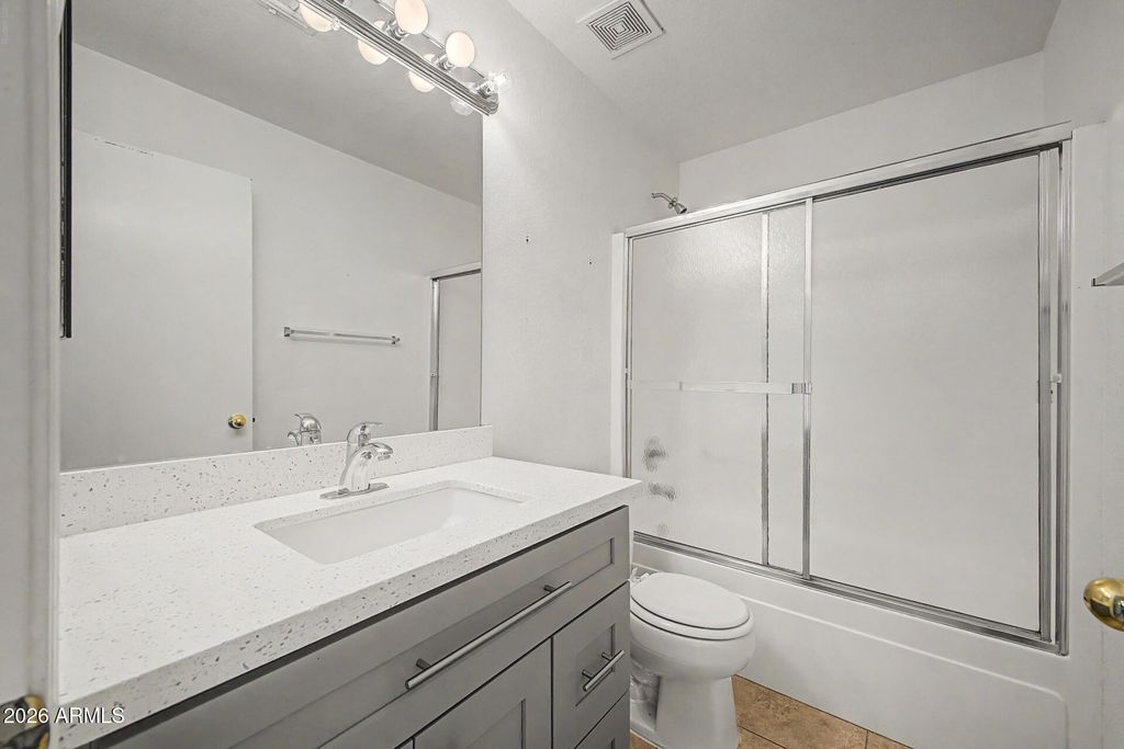 Image 21 of property listing at 16722 N 114TH Drive, Surprise, AZ 85378