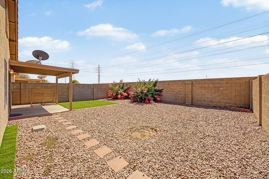 Image 25 of property listing at 16722 N 114TH Drive, Surprise, AZ 85378