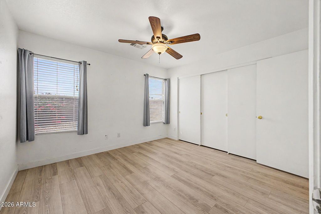 Image 5 of property listing at 16722 N 114TH Drive, Surprise, AZ 85378