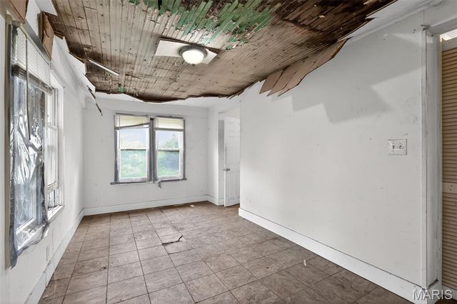 707 Ruggles Road, St Louis, MO 63135