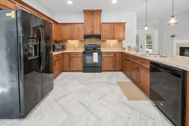 4940 DEVILS DEN Road, Keystone Heights, FL 32656