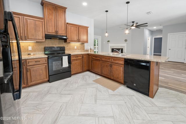 4940 DEVILS DEN Road, Keystone Heights, FL 32656