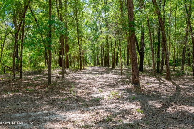 4940 DEVILS DEN Road, Keystone Heights, FL 32656