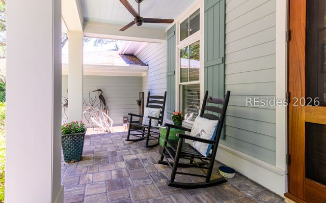 3 Wagener Pl, Hilton Head Island, SC 29928
