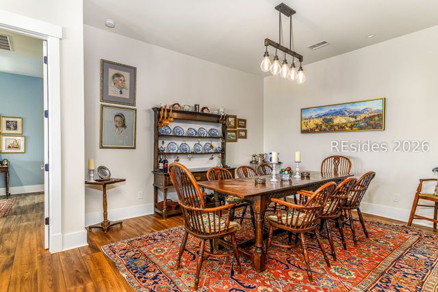 3 Wagener Pl, Hilton Head Island, SC 29928
