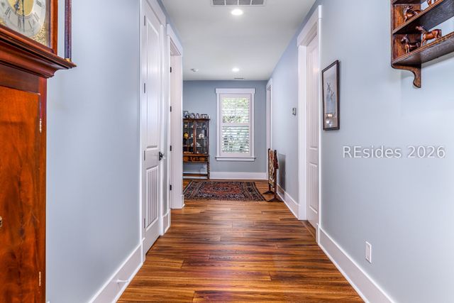 3 Wagener Pl, Hilton Head Island, SC 29928