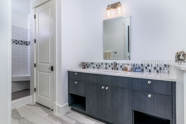 3 Wagener Pl, Hilton Head Island, SC 29928