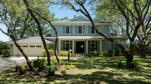 3 Wagener Pl, Hilton Head Island, SC 29928