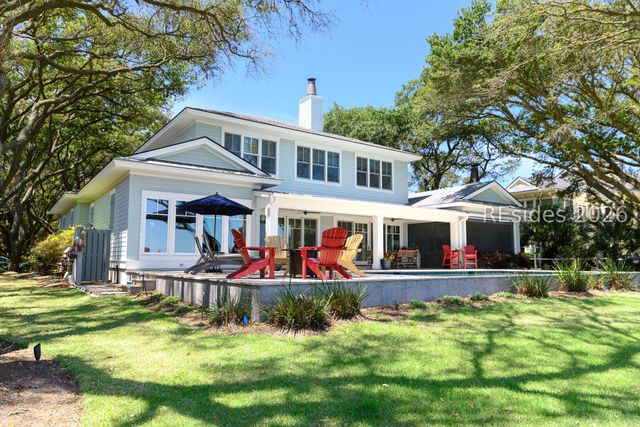 3 Wagener Pl, Hilton Head Island, SC 29928