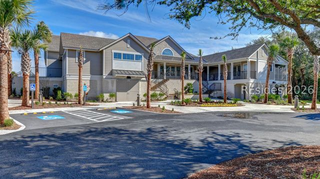 3 Wagener Pl, Hilton Head Island, SC 29928