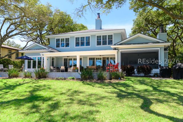 3 Wagener Pl, Hilton Head Island, SC 29928
