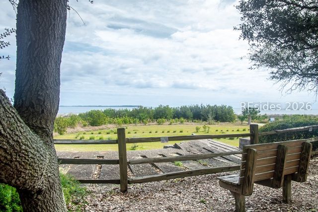 3 Wagener Pl, Hilton Head Island, SC 29928