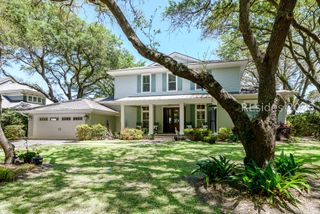 3 Wagener Pl, Hilton Head Island, SC 29928