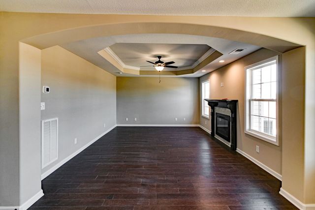 273 Elwell Rd, Clarksville, TN 37042