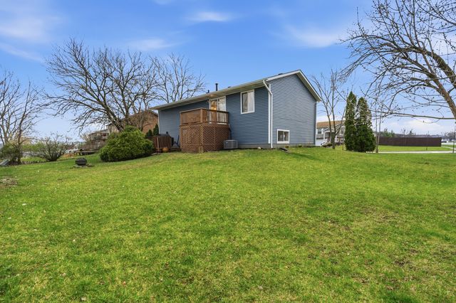 7654 W Moorefield Drive, Frankfort, IL 60423