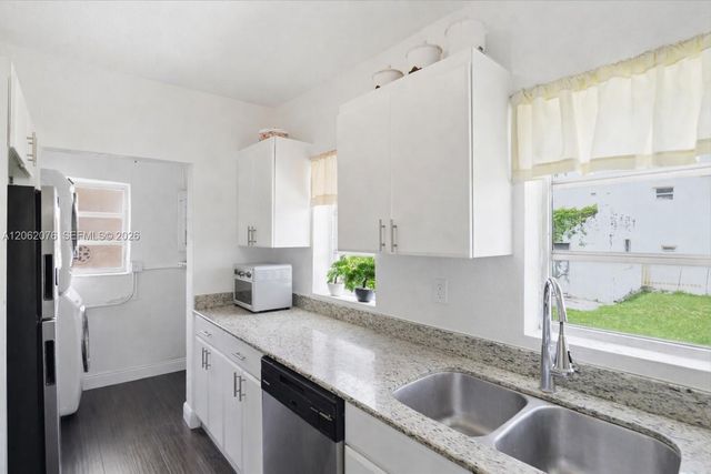 3645 SW 25th Terrace, Miami, FL 33133