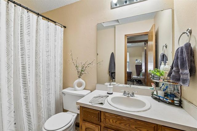 1217 Del Norte Drive, Edmond, OK 73003